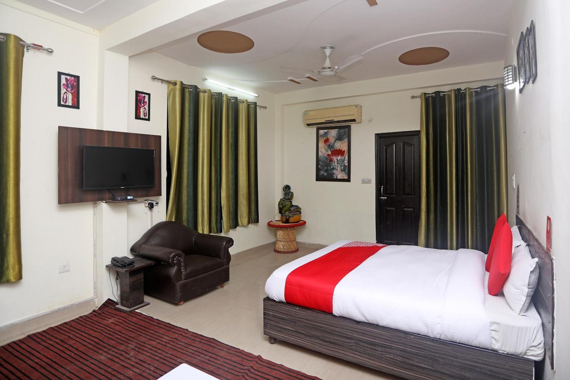 Collection O 19472 Highway Regency Hotel Anupnagar Buitenkant foto